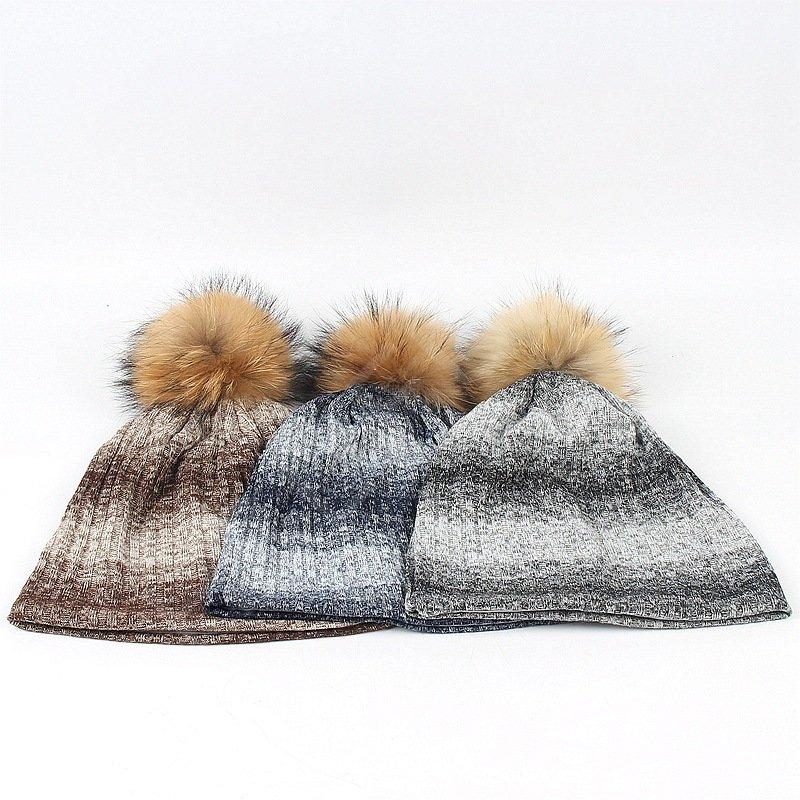 Wholesale Beanie Hat With Fur pompom