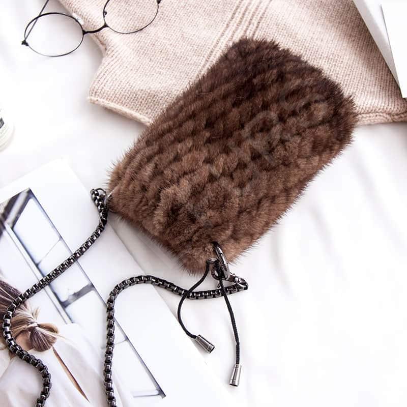 HL20HB014-A Mink knit phone bag