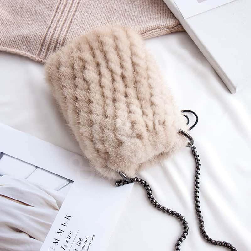 HL20HB014-C Mink knit phone bag